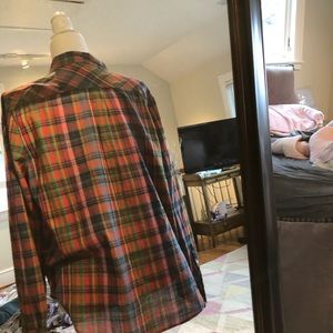 Springy plaid button blouse